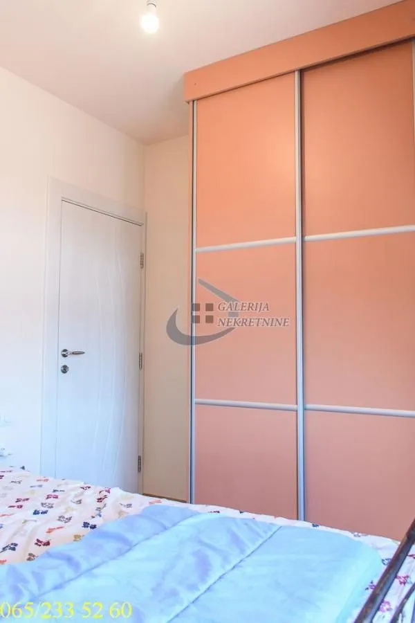 Prodaja, četvorosoban stan, 99m², Farmaceutski Fakultet, Voždovac Sve Podlokacije