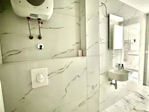 Sale, two bedroom apartment, 85m², Đuraševići, Tivat - image 9