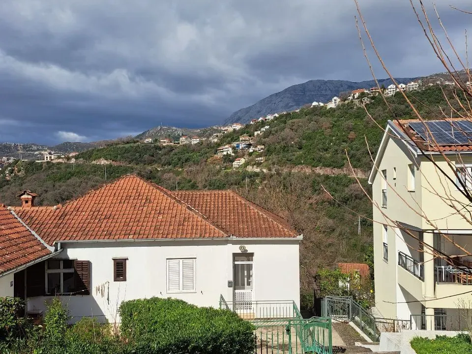 Sale, two bedroom apartment, 71m², Topla, Herceg Novi