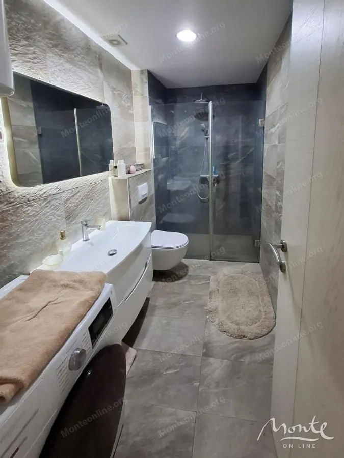 Prodaja, trosoban stan, 118m², Dubovica, Budva