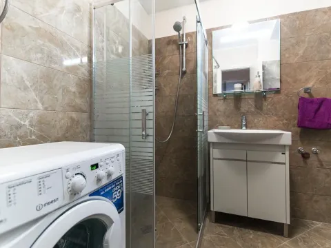 Sale, three bedroom apartment, 149m², Budva, Crna Gora - image 16