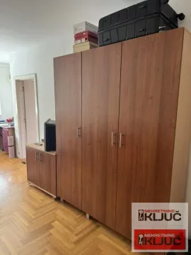 Izdavanje, dvosoban stan, 46m², Bulevar Oslobodjenja, Novi Sad Sve Podlokacije - image 4