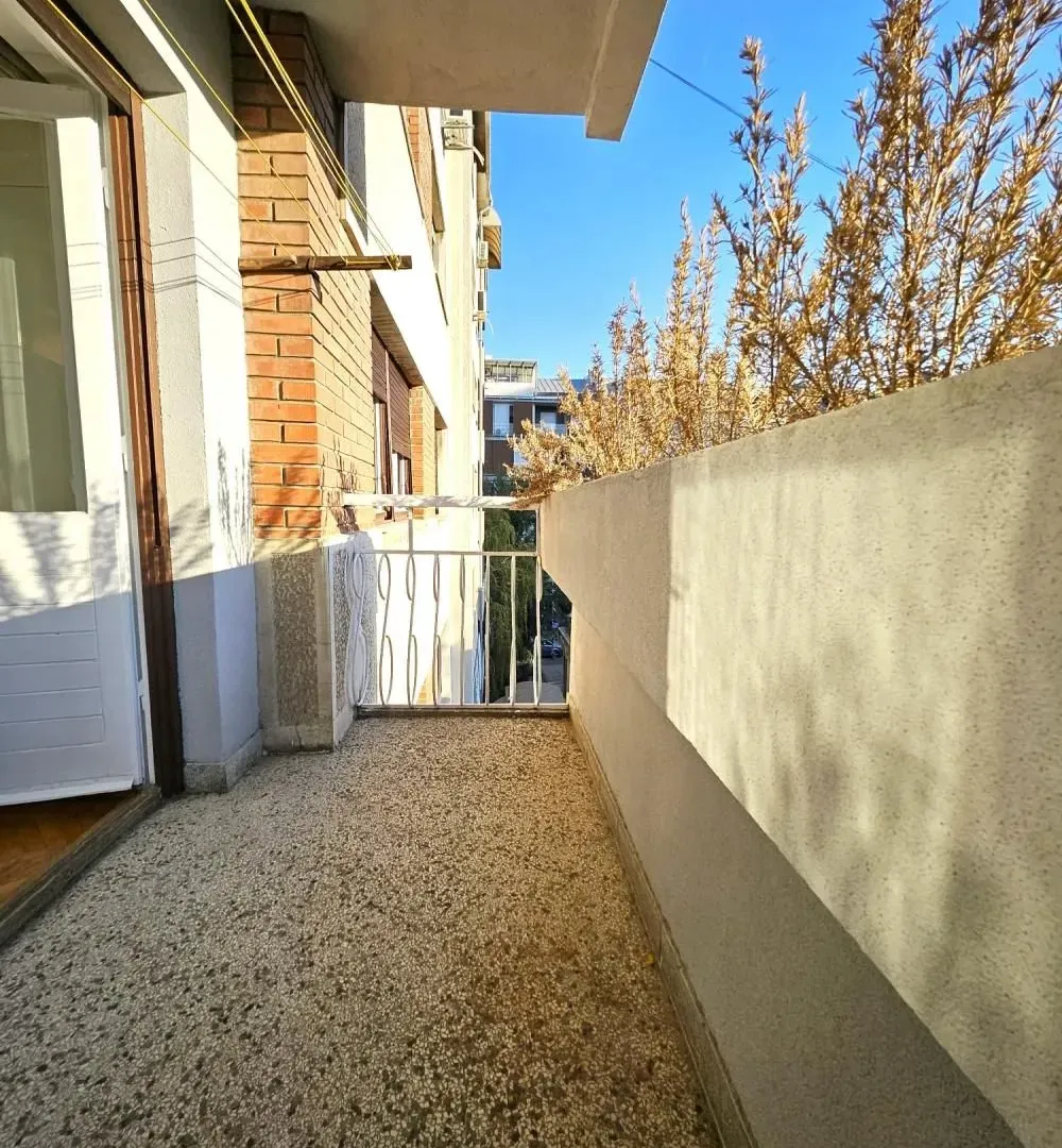 Rent, four bedroom apartment, 143m², Kalenić Pijaca, Vračar Sve Podlokacije