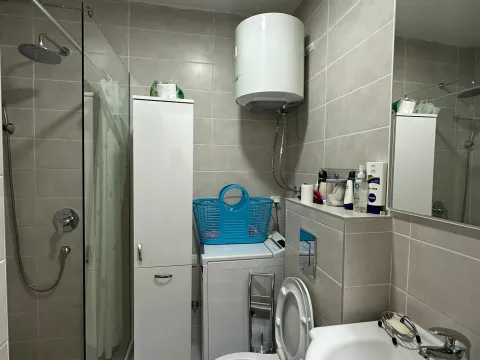 Izdavanje, jednosoban stan, 48m², Tivat, Crna Gora - image 14