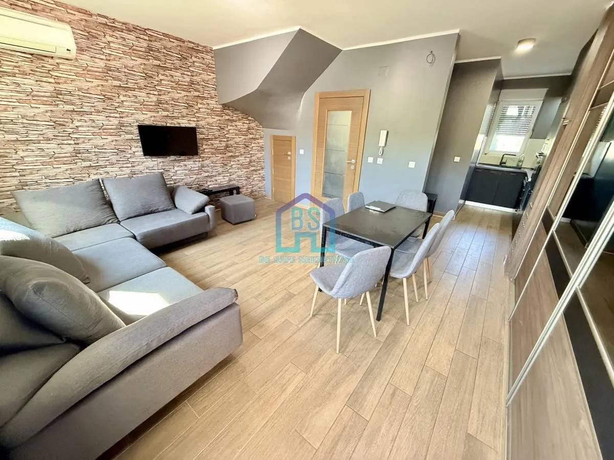 Prodaja, četvorosoban stan, 73m², Alibegovac, Petrovaradin