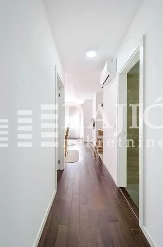 Rent, three bedroom apartment, 60m², Novi Beograd Sve Podlokacije, Beograd