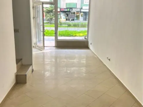 Rent, office space, 80m², Stari Aerodrom, Podgorica