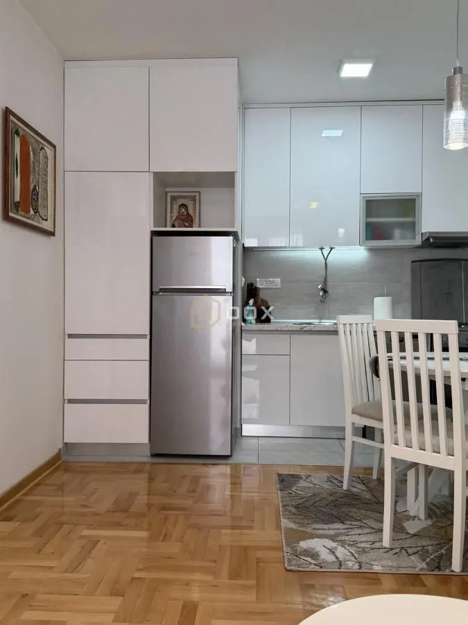 Prodaja, jednosoban stan, 41m², Crveni Pevac, Niš