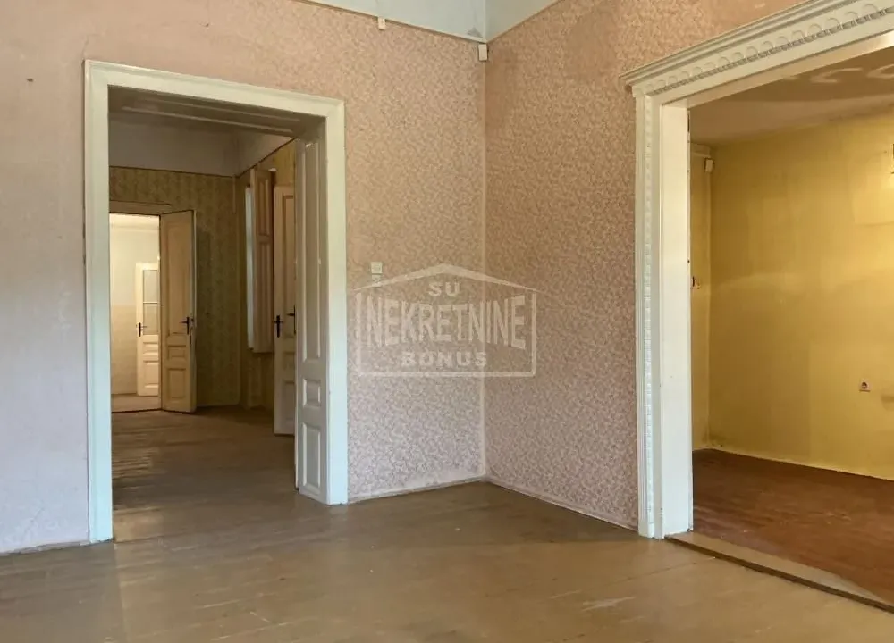 Sale, four bedroom apartment, 81m², Centar, Subotica
