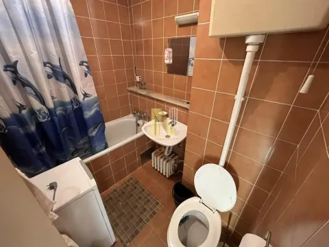 Izdavanje, trosoban stan, 82m², Nova Detelinara, Novi Sad Sve Podlokacije - image 11