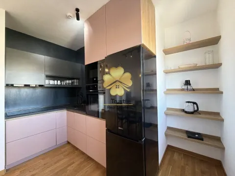 Izdavanje, jednosoban stan, 50m², City Kej, Podgorica - image 6