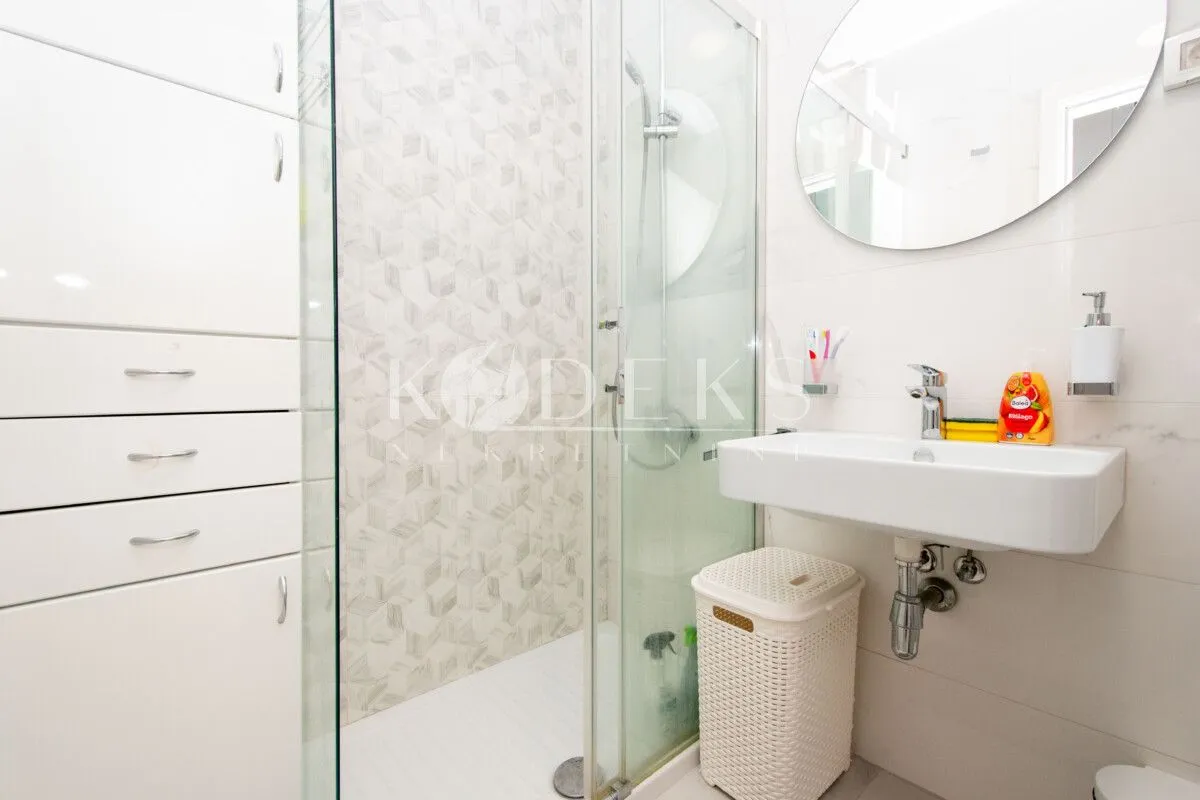 Rent, one bedroom apartment, 49m², Central Point, Podgorica