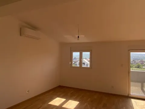 Prodaja, dvosoban stan, 84m², Zagorič, Podgorica - image 4