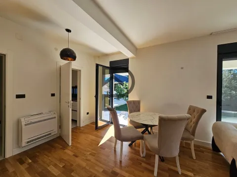 Izdavanje, stan, 100m², Dalmatinska ulica, Podgorica - image 4