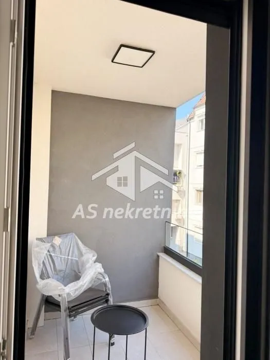 Izdavanje, stan, 33m², Lekino Brdo, Voždovac Sve Podlokacije