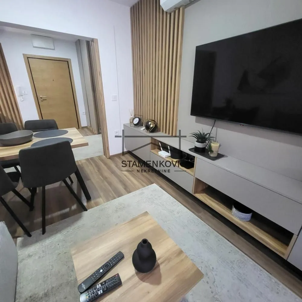 Izdavanje, dvosoban stan, 46m², Socijalno, Novi Sad Sve Podlokacije