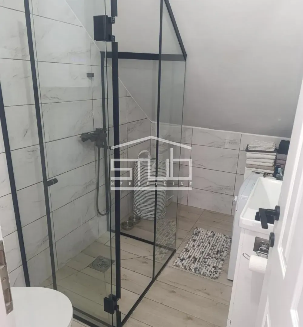 Prodaja, dvosoban stan, 63m², Rakovica, Beograd