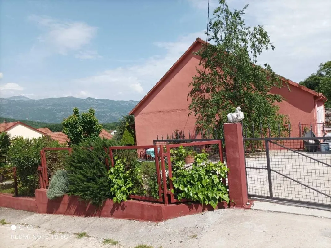 Prodaja, kuća, 130m², Danilovgrad, Crna Gora