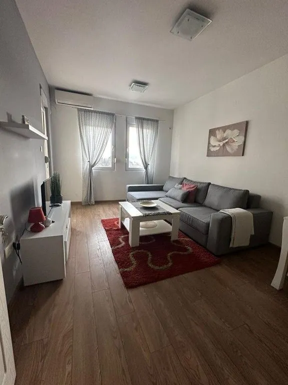 Rent, two bedroom apartment, 70m², City Kvart, Podgorica
