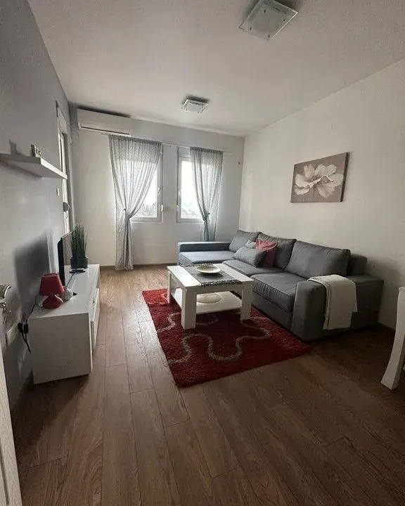 Rent, two bedroom apartment, 70m², City Kvart, Podgorica