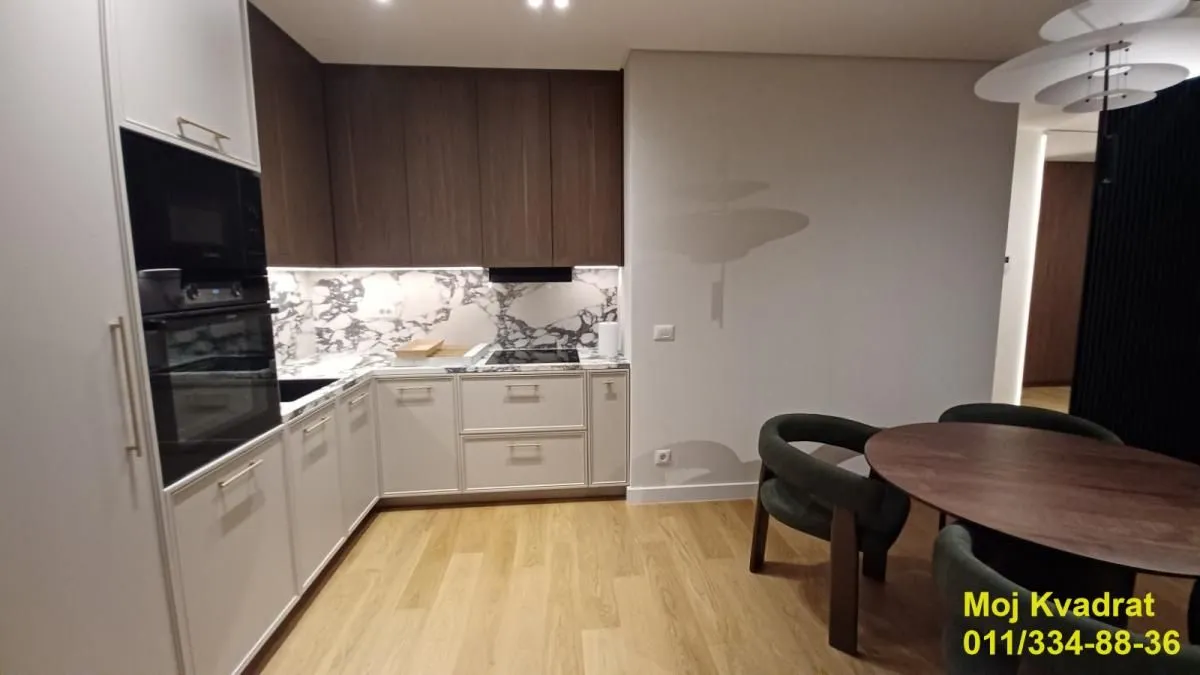 Rent, three bedroom apartment, 92m², Kalenić Pijaca, Vračar Sve Podlokacije