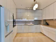 Rent, three bedroom apartment, 190m², Budva, Crna Gora - image 3