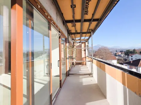 Prodaja, dvosoban stan, 71m², Stari Aerodrom, Podgorica - image 5