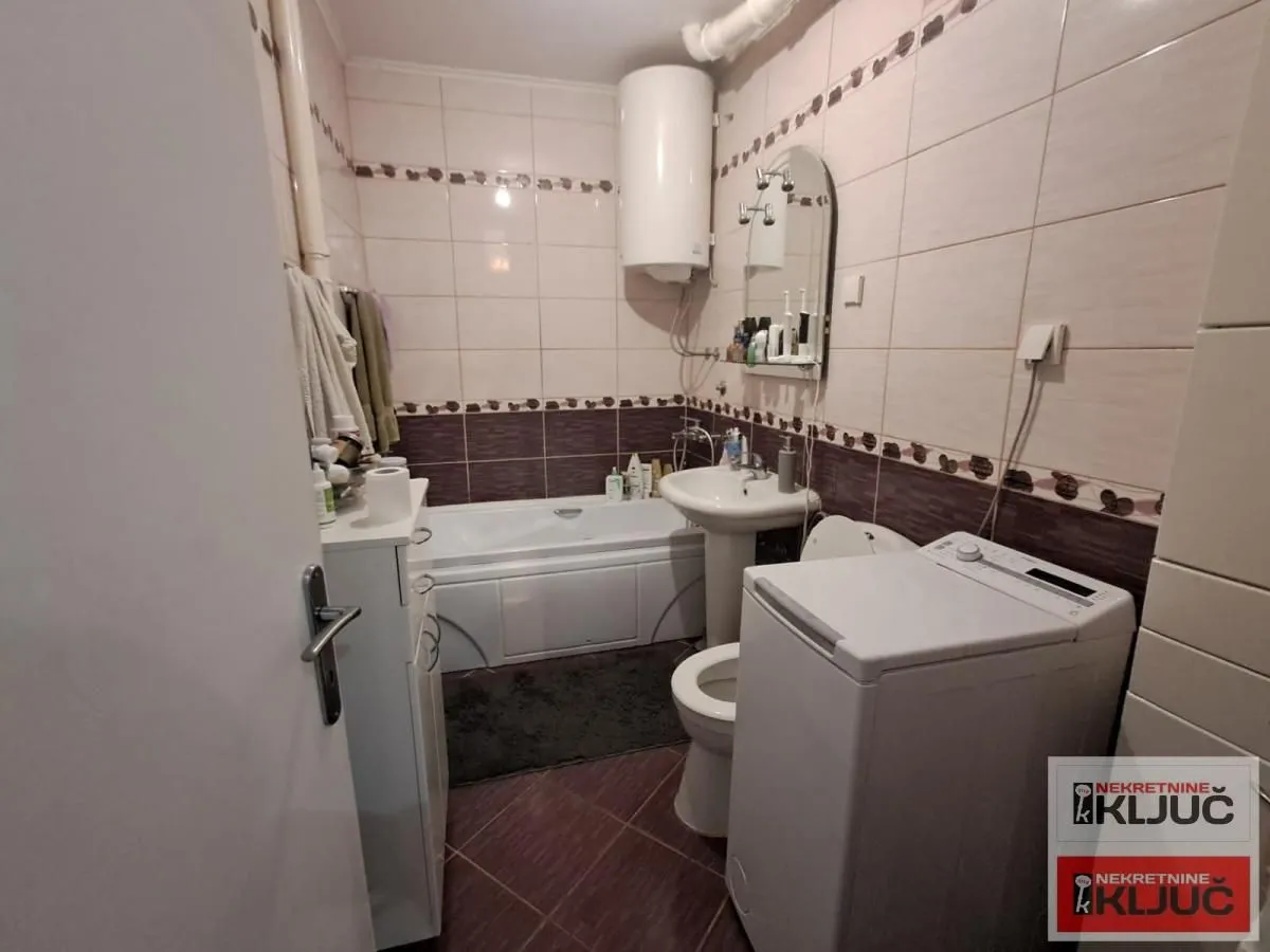 Prodaja, trosoban stan, 81m², Liman 1, Novi Sad Sve Podlokacije