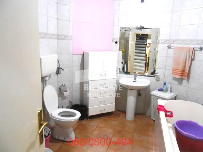 Prodaja, kuća, 899m², Ledine, Beograd