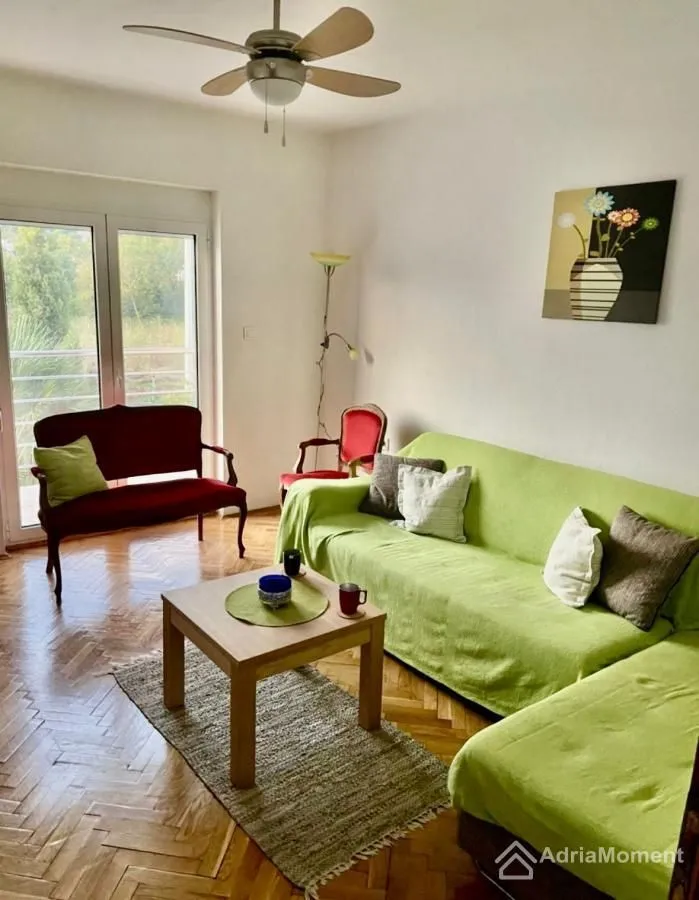 Sale, two bedroom apartment, 67m², Radovići, Tivat