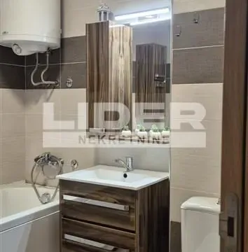 Izdavanje, dvosoban stan, 54m², Vračar Sve Podlokacije, Beograd - image 8