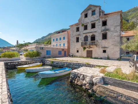 Prodaja, kuća, 424m², Prčanj, Kotor - image 8