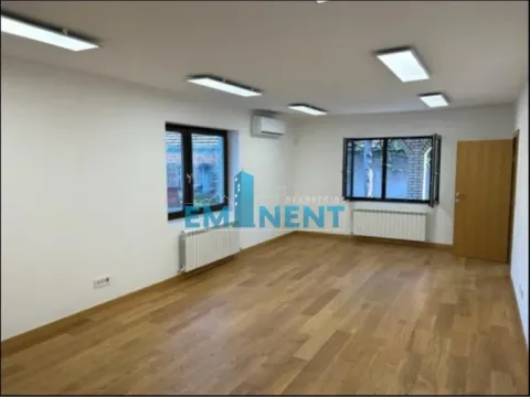 Rent, office space, 200m², Vojlovica, Pančevo