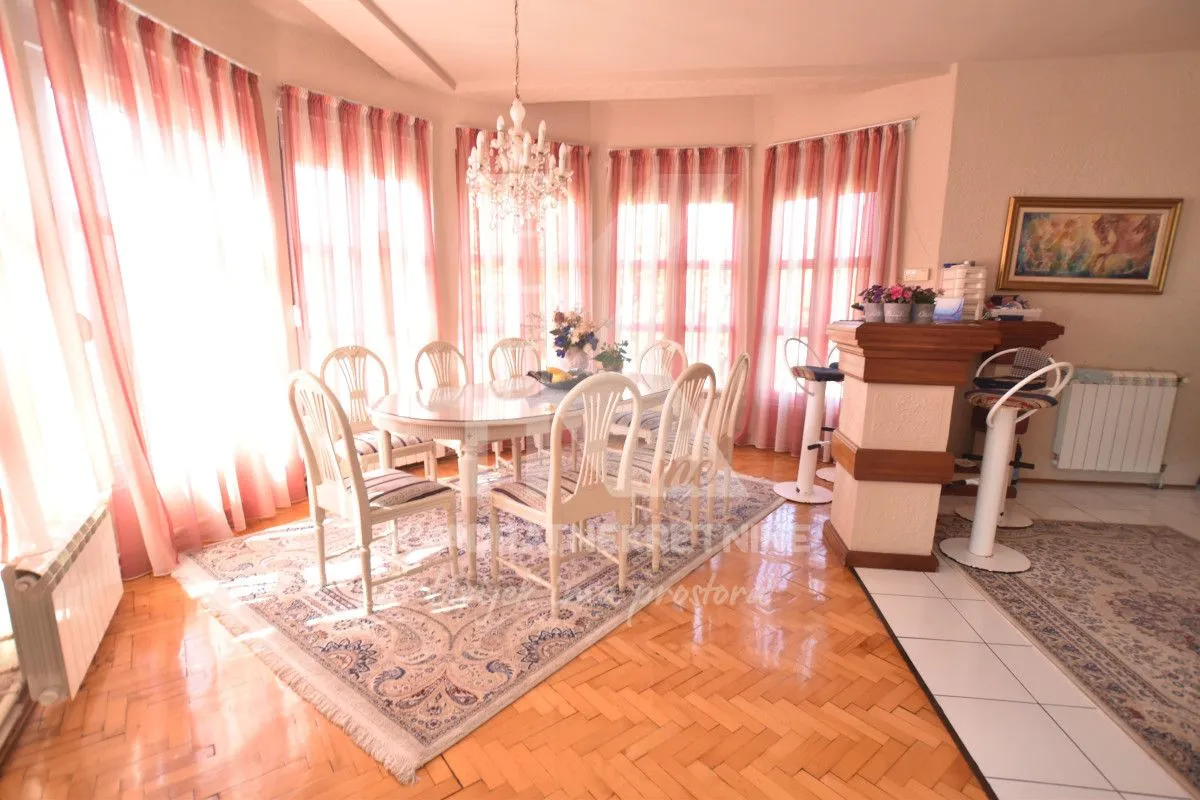 Rent, house, 410m², Donja Gorica, Podgorica