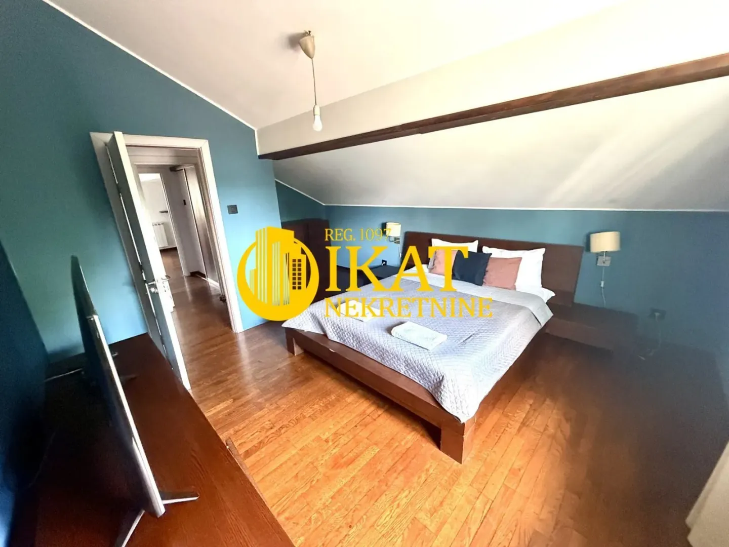 Sale, four bedroom apartment, 136m², Autokomanda, Voždovac Sve Podlokacije