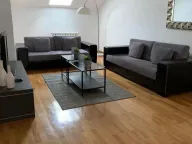 Izdavanje, četvorosoban stan, 135m², Savski Venac, Beograd - image 3