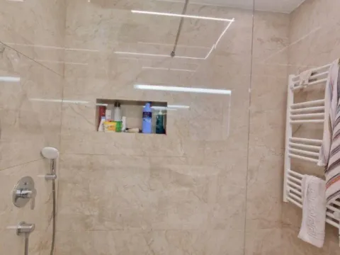 Izdavanje, dvosoban stan, 80m², Golubovina, Budva - image 8