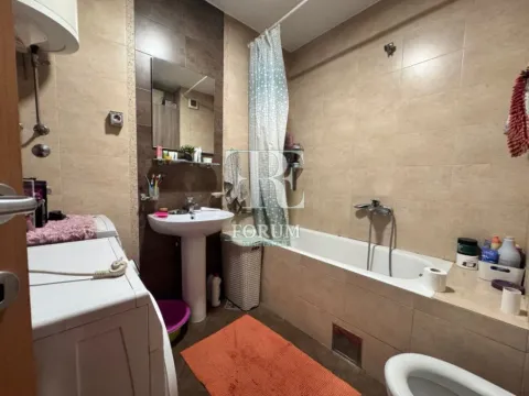 Izdavanje, dvosoban stan, 70m², Stari Aerodrom, Podgorica - image 12