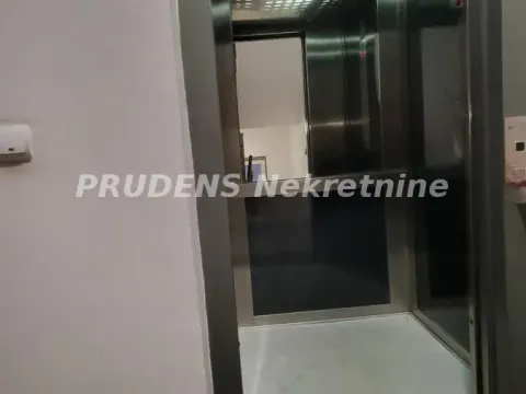 Izdavanje, jednosoban stan, 36m², Južni Bulevar, Vračar Sve Podlokacije - image 9