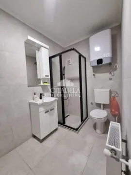Izdavanje, trosoban stan, 85m², Čukarica, Beograd - image 17