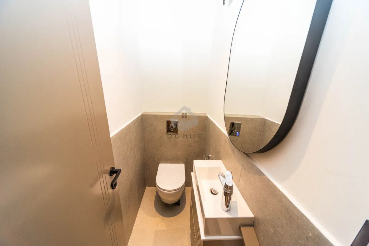 Izdavanje, kuća, 280m², Stari Aerodrom, Podgorica