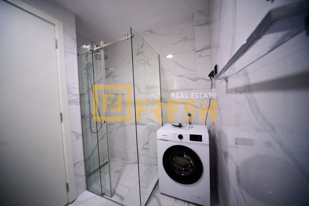 Izdavanje, dvosoban stan, 69m², Krivi Most, Podgorica