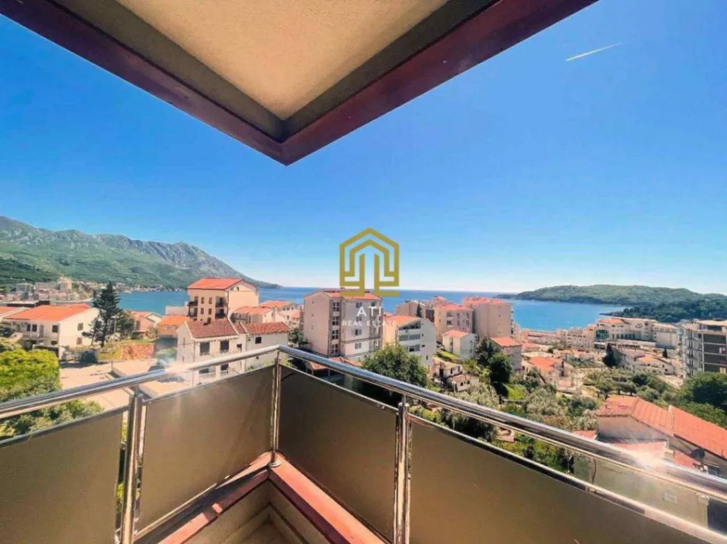 Prodaja, trosoban stan, 98m², Bečići, Budva