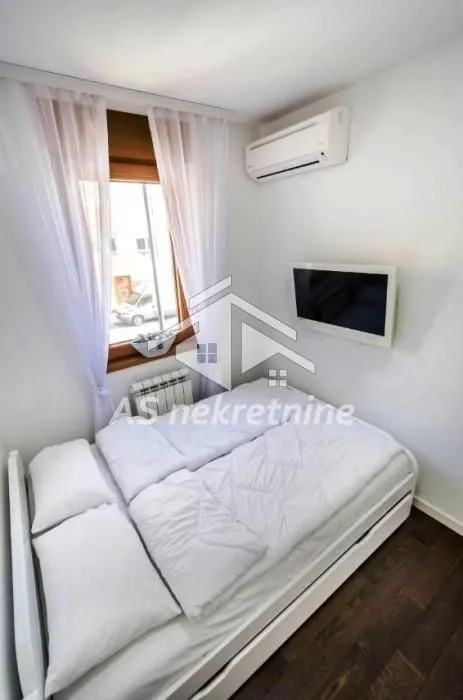 Rent, three bedroom apartment, 60m², Novi Beograd Blok 67, Novi Beograd Sve Podlokacije