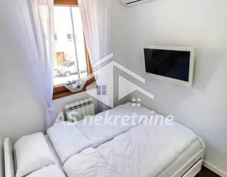 Rent, three bedroom apartment, 60m², Novi Beograd Blok 67, Novi Beograd Sve Podlokacije - image 25