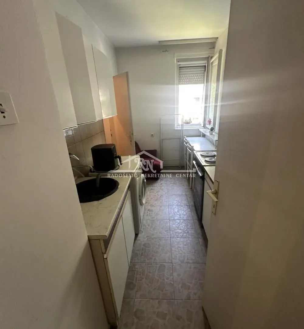 Prodaja, dvosoban stan, 49m², Karaburma, Palilula Sve Podlokacije