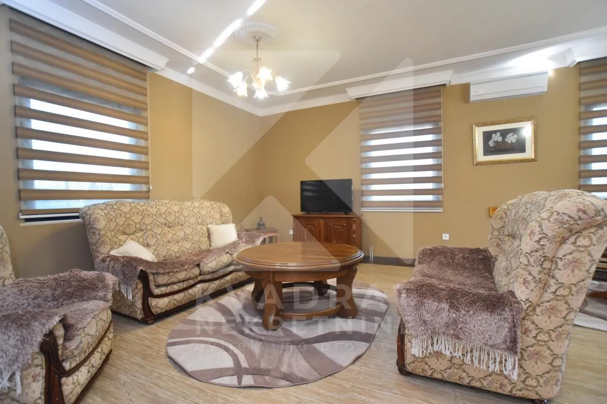 Rent, house, 170m², Gornja Gorica, Podgorica