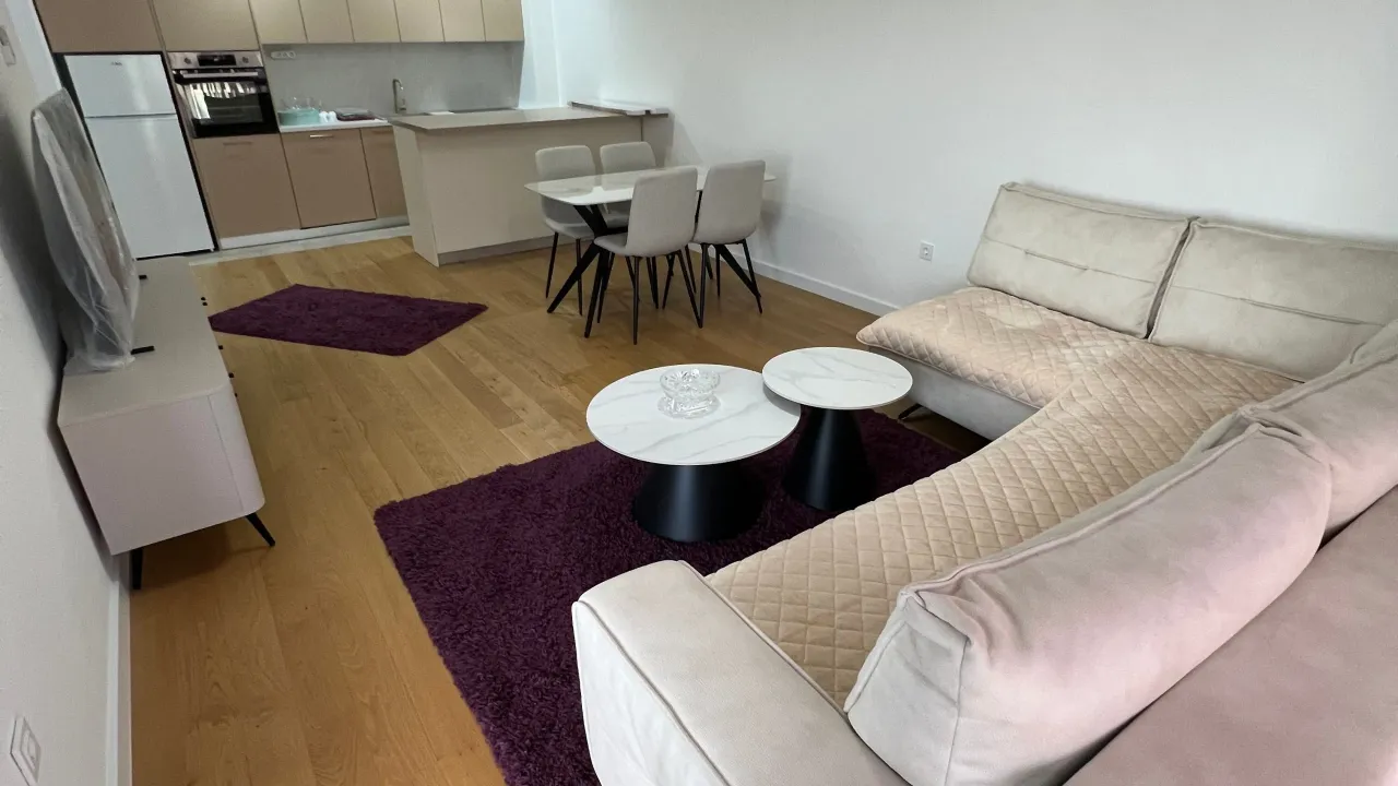 Rent, one bedroom apartment, 55m², Centar, Bar