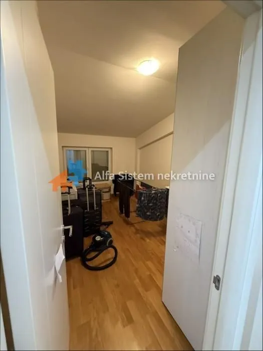 Rent, four bedroom apartment, 157m², Senjak, Beograd