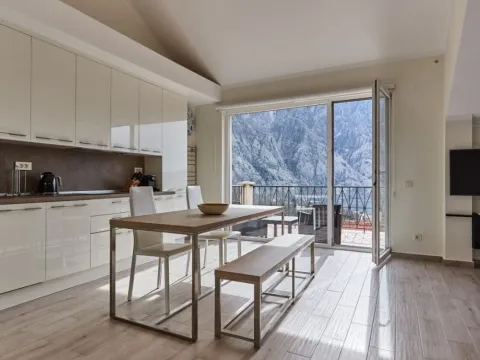 Prodaja, jednosoban stan, 63m², Orahovac, Kotor - image 4